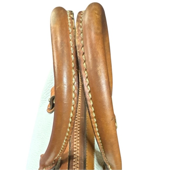 Project Dooney & Bourke White and Tan Leather Satchel - Picture 4 of 11